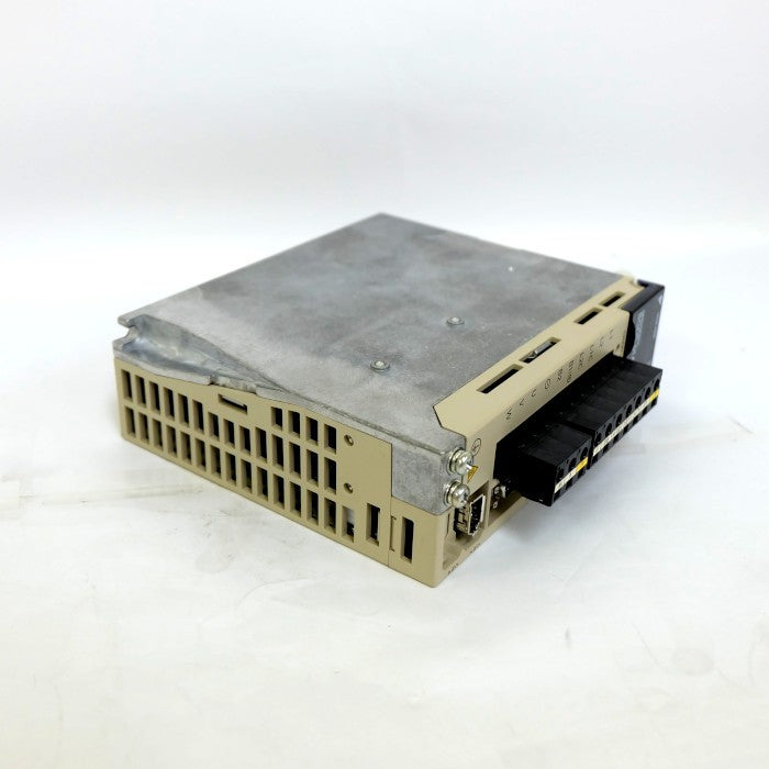 安川電機 ACサーボパック SGDS-01A01A
