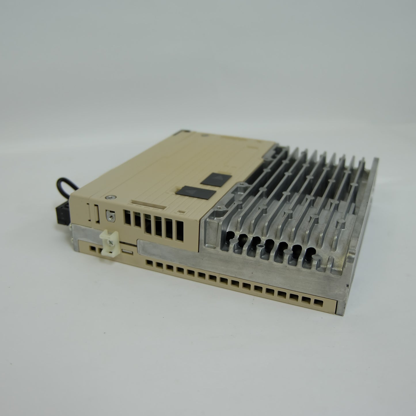 安川電機 サーボパック SGDV-2R8A21B