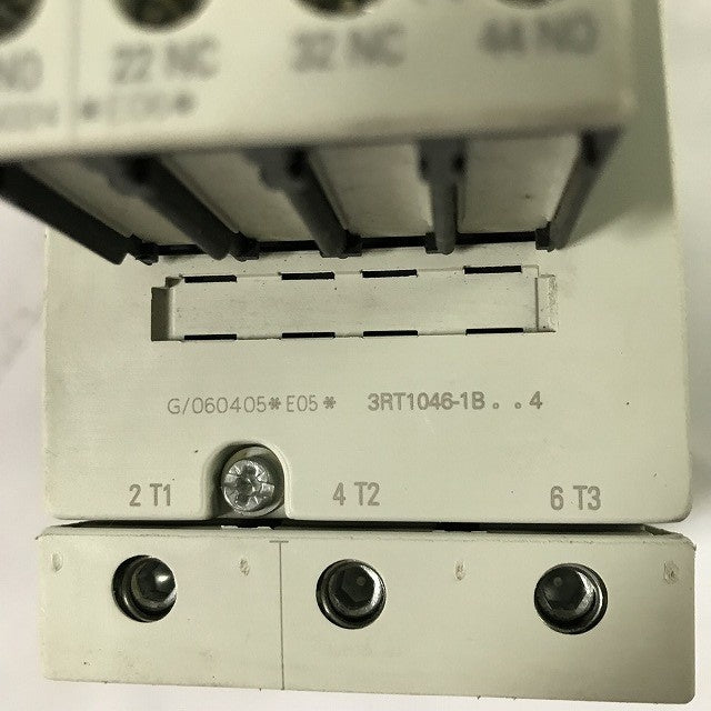 SIEMENS 電磁接触器 3RT1046-1BB44(SO AC3 DC24 2NO+2NC)
