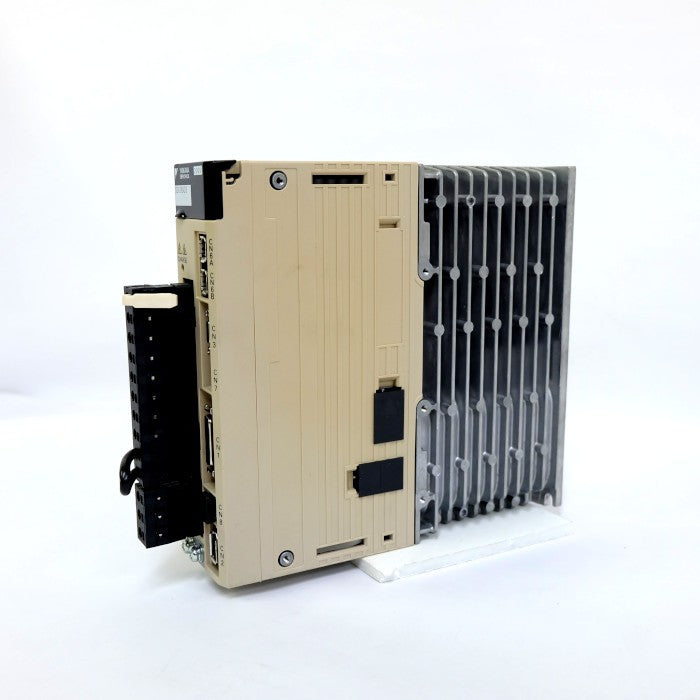 安川電機 サーボパック SGDV-2R8A21B
