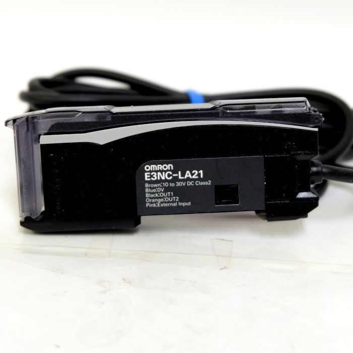 オムロン スマートレーザセンサ E3NC-LA21 2M