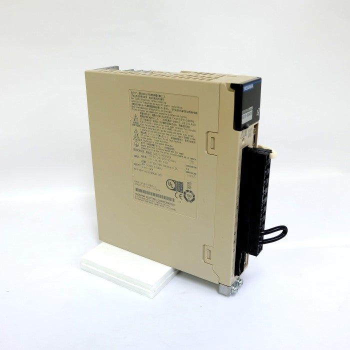 安川電機 サーボパック SGD7S-R90A00A