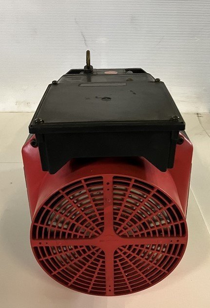 FANUC ファナック サーボモータ A06B-0827-B390