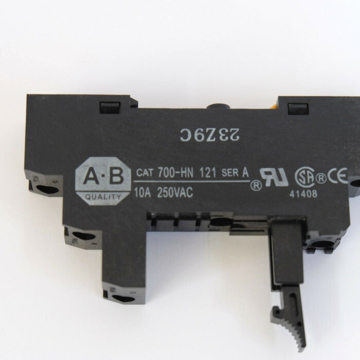 Allen-Bradley リレーソケット(5個セット) 700-HN 121