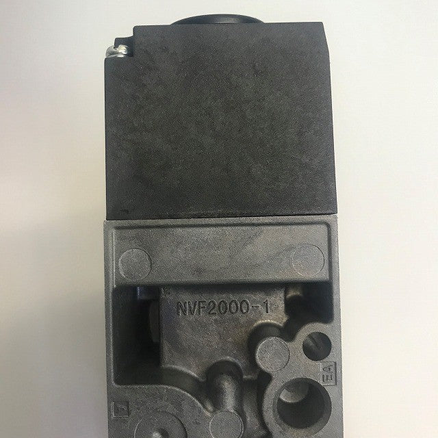 SMC ソレノイドバルブ VF2-4-FPG-D-3PZ,VVFS2000-22A-1,NVF2000-1 セット
