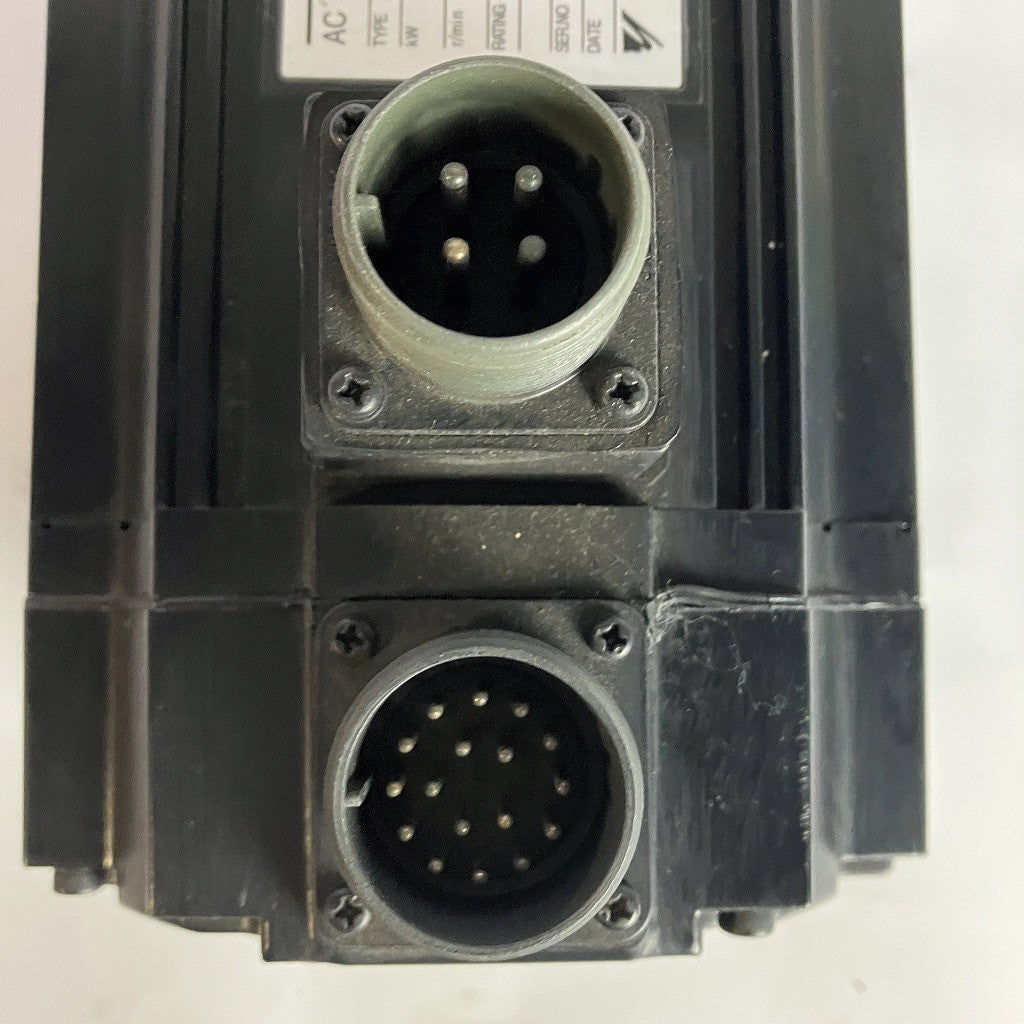 Yaskawa ACサーボモータ USAMED-03MB2S