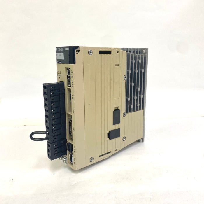 安川電機 サーボパック SGDV-1R6A21B