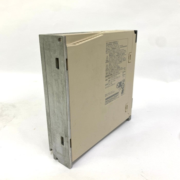 安川電機 サーボパック SGD7S-2R8A20A