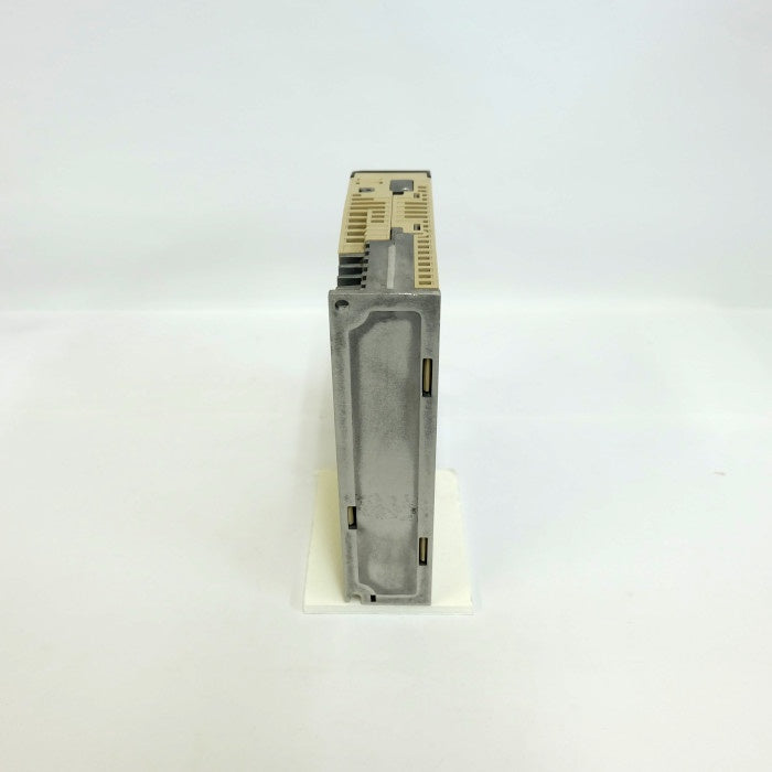 安川電機 サーボパック SGDV-1R6A21B