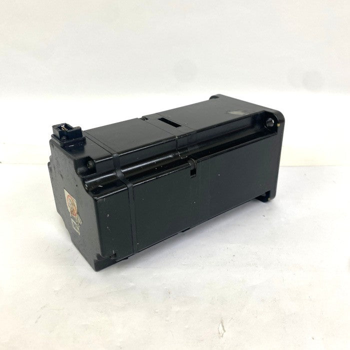 安川電機 サーボモータ SGMAS-08A2A-FJ31