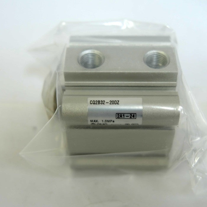 SMC シリンダー CQ2B32-20DZ