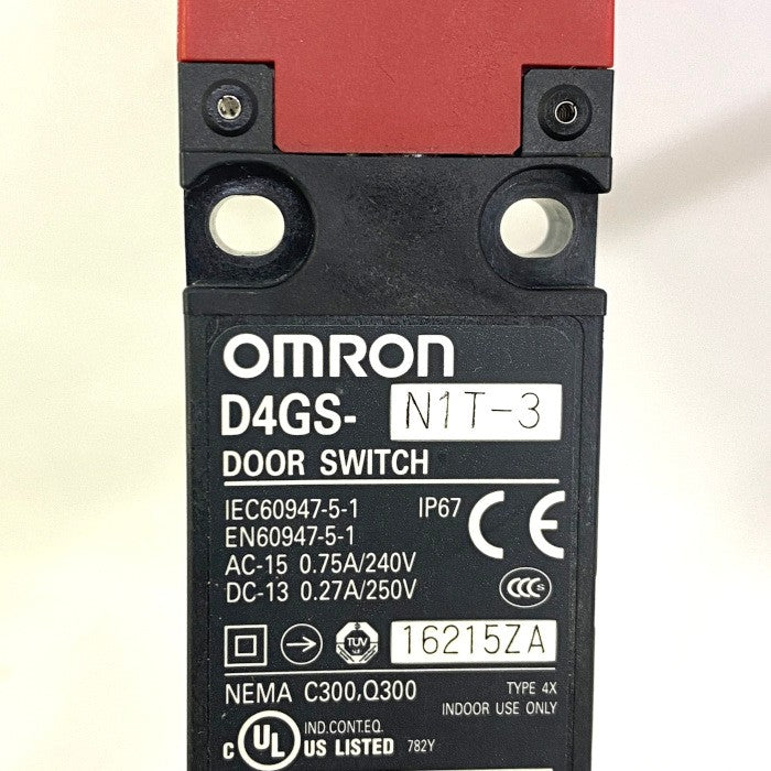 オムロン スリムタイプセーフティドアスイッチ D4GS-N1T-3