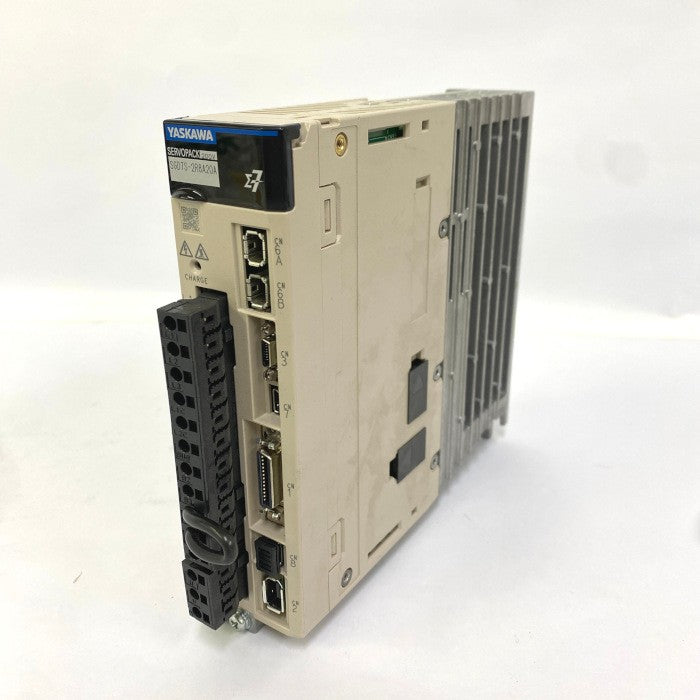 安川電機 サーボパック SGD7S-2R8A20A