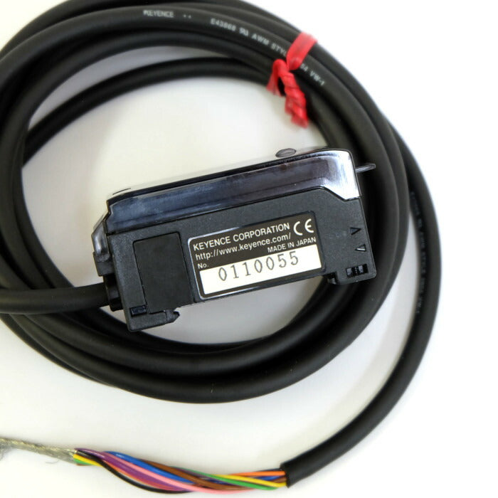 キーエンス　光電SWアンプ　　CZ-V1（中古品）
