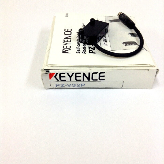 KEYENCE　光電気センサースイッチ　PZ-V32P