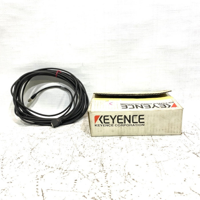 キーエンス　カメラ用ケーブル　CV-C10
