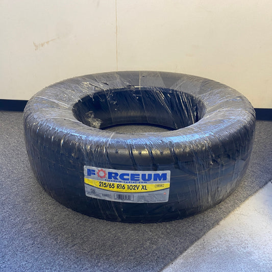 FORCEUM　タイヤ　215/65 R16 102V XL