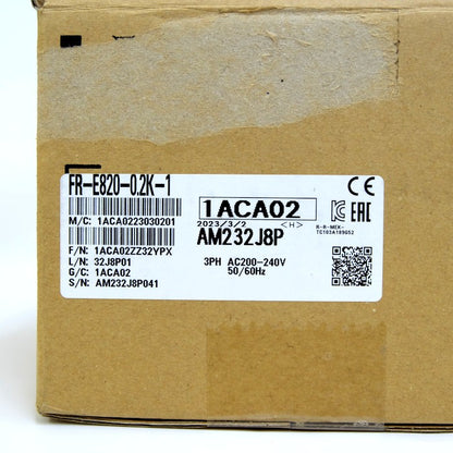 三菱電機　インバーター　FR-E820-0.2K-1