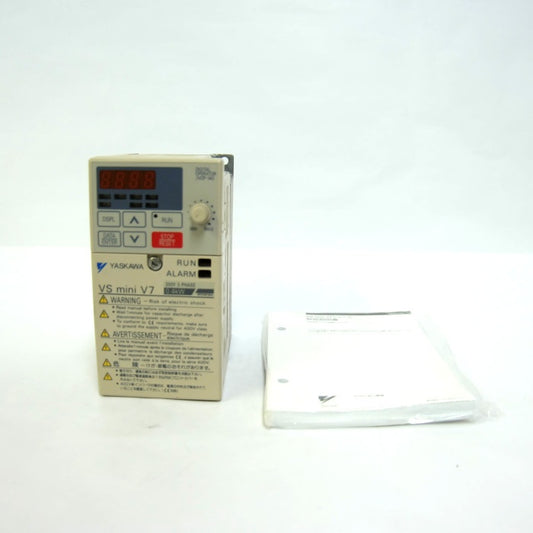 安川電機　インバーター　VER：ｂ　CIMR-V7AA20P4