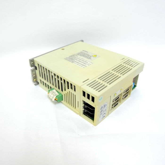 三菱電機　ACサーボアンプ　MR-J2-100B　カバー欠損