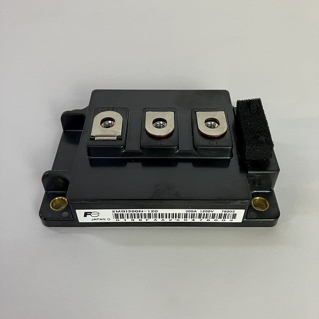 富士電機　パワーサプライ　2MBI300N-120　ネジ欠品