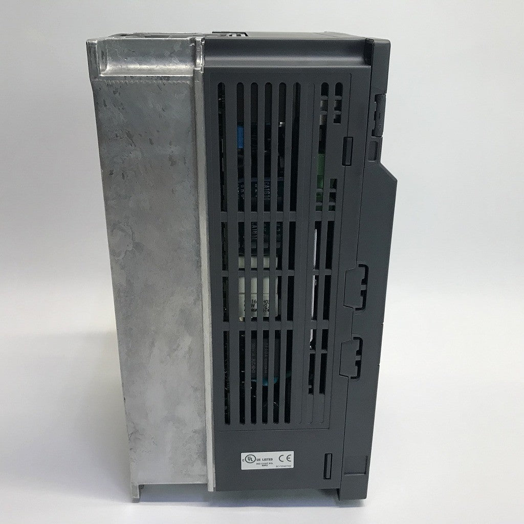 三菱電機　インバータ　FR-A740-3.7K