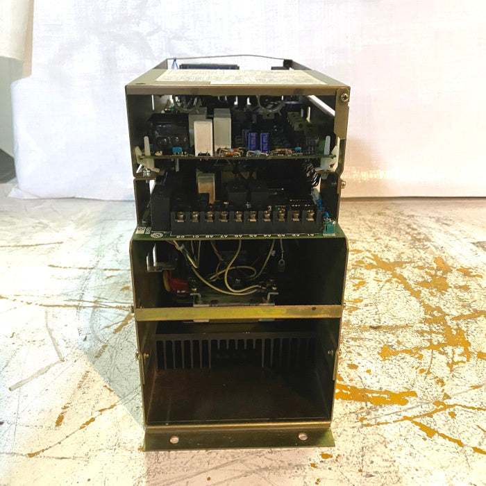 安川電機　サーボパック　CACR-SR06TB6BM