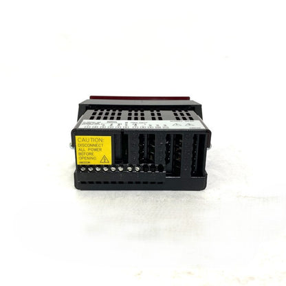 RED-LION　PANEL　METER　DP5P