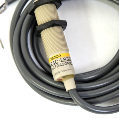 オムロン　超音波センサー　E4C-LS35 2M