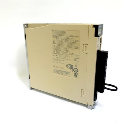 安川電機　Σ-7Sモデル サーボパック アナログ電圧・パルス列指令形　SGD7S-2R8A20A