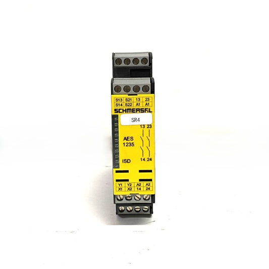 SCHMERSAL　セーフティーリレーユニット　AES1235