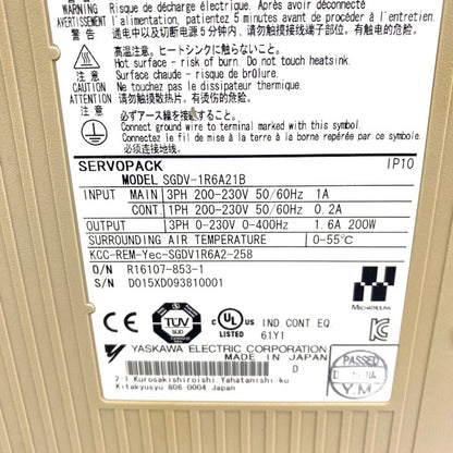 安川電機　サーボパック　SGDV-1R6A21B