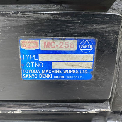 TOYODA　ＡＣサーボモーター　MC256  R11F432564