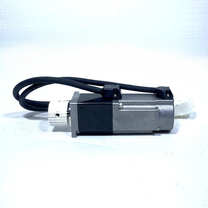 東芝　サーボモーター　VLBSV-ZA01030S5-BK