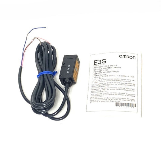 オムロン　光電スイッチ　E3S-2LE4