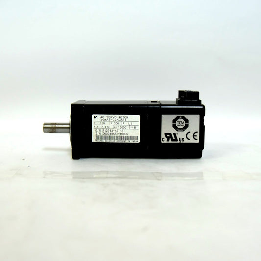 安川電機　回転型サーボモータ　SGMAS-C2ACA21