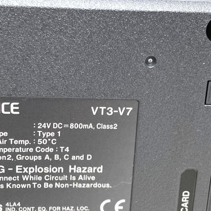キーエンス　7型 VGA TFTカラー タッチパネル　VT3-V7