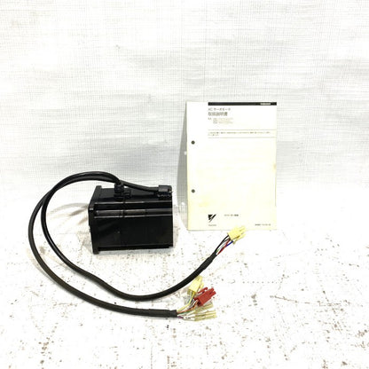 安川電機　サーボモーター　SGMP-02AWYR12