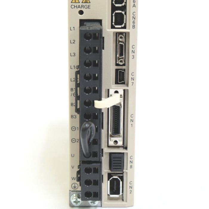 安川電機　サーボパック　SGDV-1R6A21B
