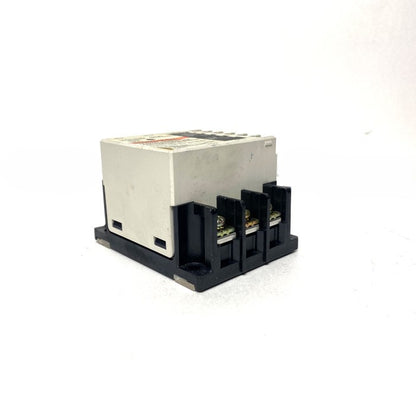 富士電機　ソリッドステートコンタクター　SS203-1Z-D2