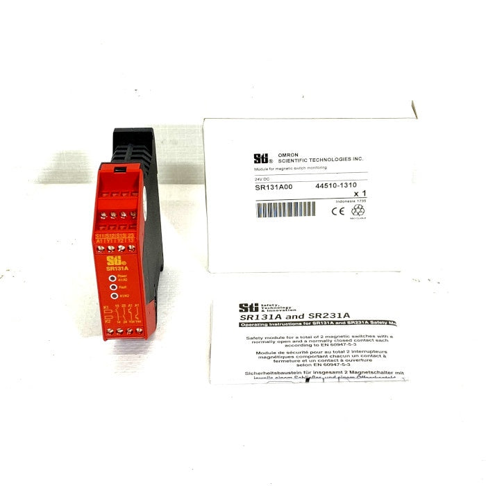 オムロン　安全リレー　SR131A00
