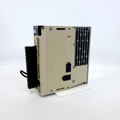 安川電機　サーボパック　SGDV-R90A21B