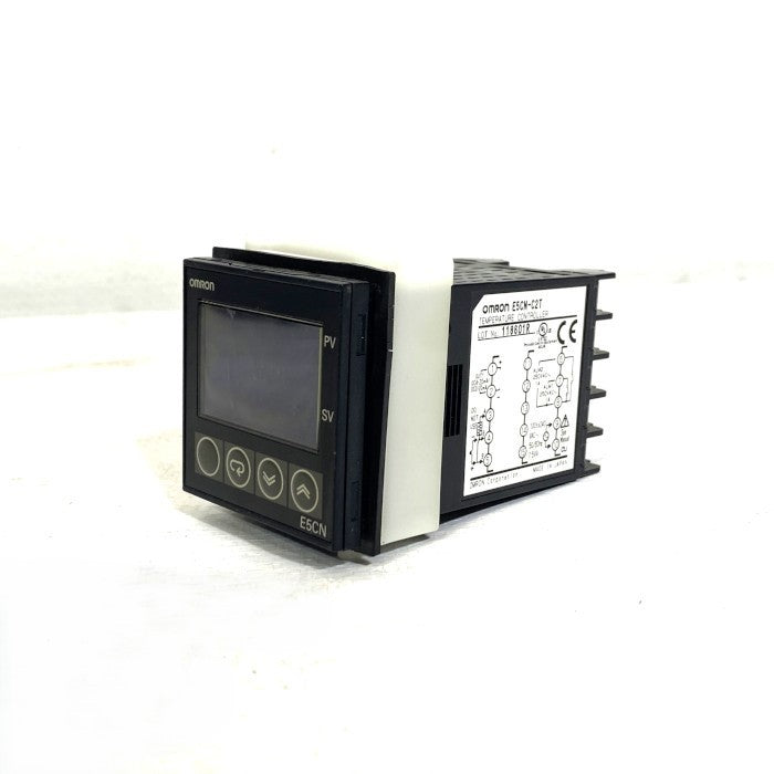 OMRON　デジタル温度調節器　E5CN-C2T