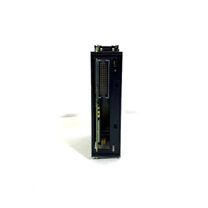 Allen-Bradley　コントローラー　1756-M08SE/B