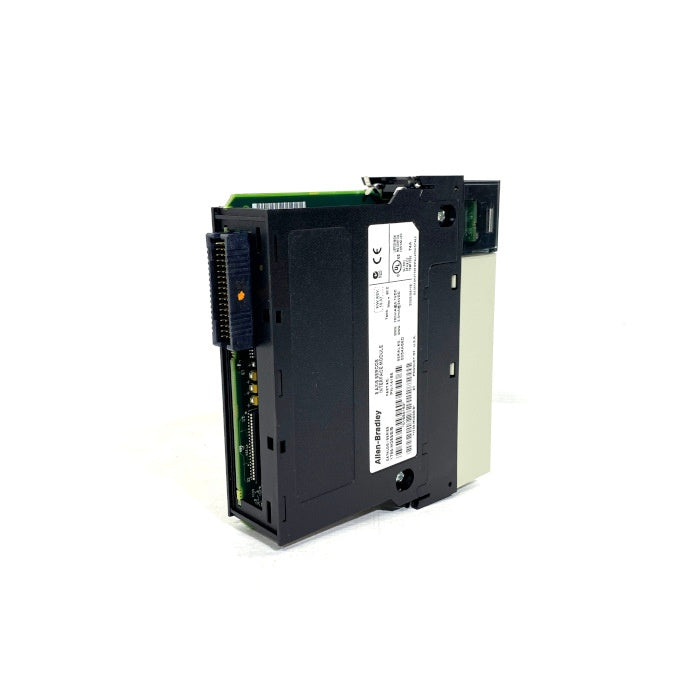 Allen-Bradley　コントローラー　1756-M08SE/B