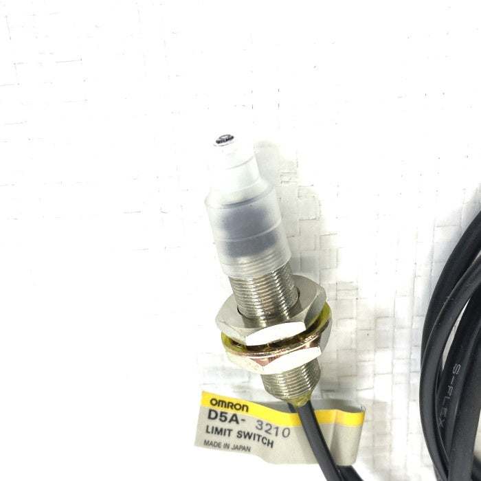 オムロン　高精度スイッチ　D5A-3210