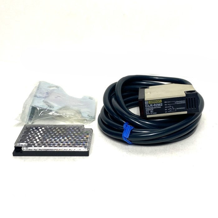 オムロン　光電スイッチ　E3JK-R2M2