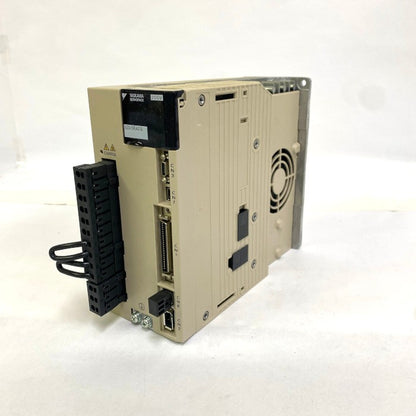 安川電機　アナログ電圧・パルス列指令形サーボパック　SGDV-5R5A01A