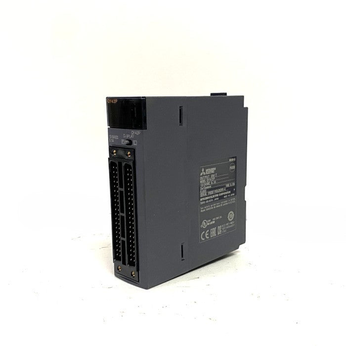 三菱電機　出力ユニット　QY42P