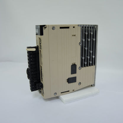 安川電機　サーボパック　SGDV-R90A21A